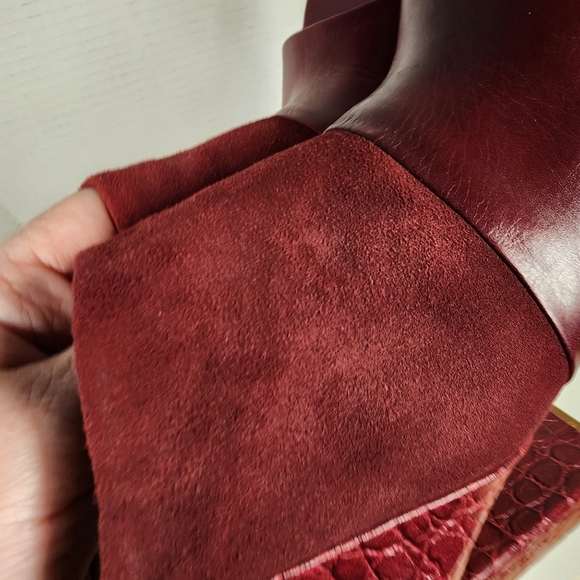 Trina Turk Los Gatos Croc Leather Heels Wine Color Zip Peep Toe 8M - Picture 10 of 11